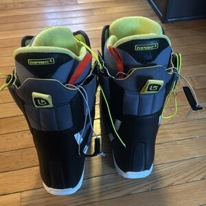 Burton men’s snow boots, size 11, black with yellow.  Great condition